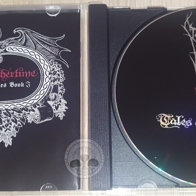 CD musical Tales of Othertime com capa preta e ilustração de dragão e folhas