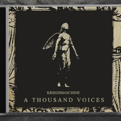 Capa de CD com arte de estátua e letras Kriegsmaschine A Thousand Voices