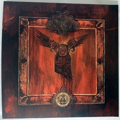 Capa de álbum com ilustração de figura com asas e texto PURGING TONGUES tantractogo em tons vermelhos e castanhos