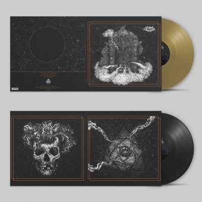 Discos de vinil dourado e preto com capas negras e arte branca abstrata.
