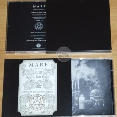 Capas de CD da banda MARE com arte em preto e branco e texto com títulos de faixas.