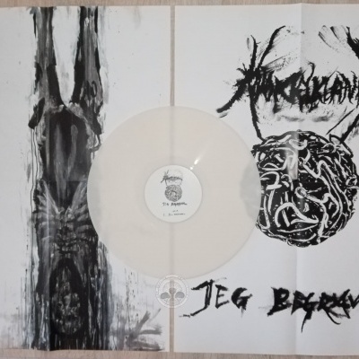 Disco de vinil branco translúcido com arte de capa em preto e branco aberta com desenhos abstratos e texto 'Jeg Bærer'.