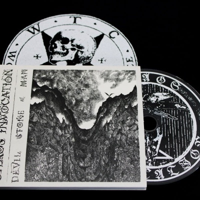 CD Chaos Invocation com arte de capa e disco em preto e branco com símbolos e texto.