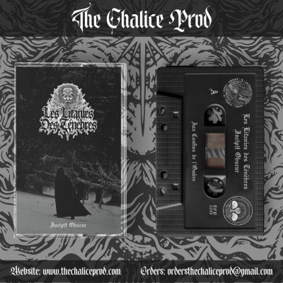 Cassete e capa do álbum Les Litanies Des Tenebres Incipit Obscur em fundo preto e cinzento