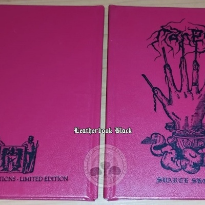 Livro rosa capa dura com ilustrações a preto e texto em letras maiúsculas