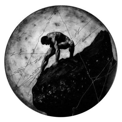 Figura masculina nua e musculada segurando rocha em imagem circular preto e branco