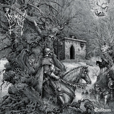 Capa de álbum monocromática com cavaleiro, cavalo, capela e árvores expressivas