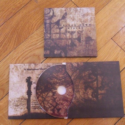 CD e capa vintage com padrões marrons e texto 'Marianne Moret' e 'CALEIDOSCOPE'