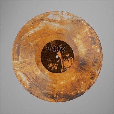 Disco de vinil translúcido marmorizado castanho com etiqueta preta central