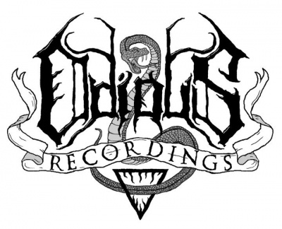 Logótipo EldjógOs RECORDINGS com serpente e triângulo invertido.