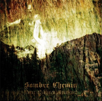 Capa de álbum com figura angelical branca sobre rocha e texto dourado 'Sombre Chemin'