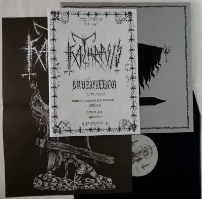 Álbum vinil preto e branco com arte gótica e texto KRUXFILICATION