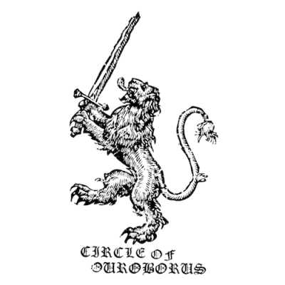Leão rampante com espada e texto 'CIRCLE OF OUROBOROS' em preto e branco