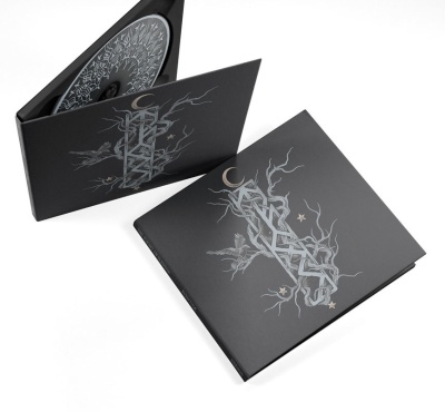 Capas de CD/DVD negras com desenho prateado e disco decorado