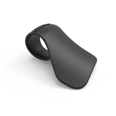 Acessório preto curvo em plástico ou silicone com superfície lisa