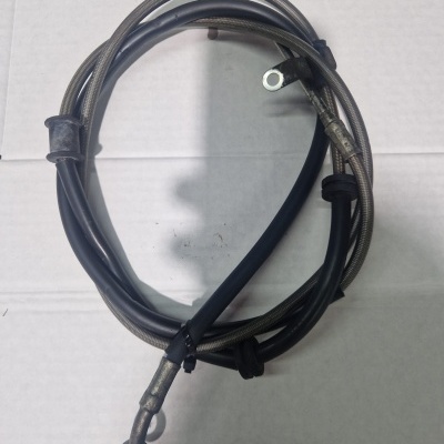 Cabo flexível metálico revestido em plástico com terminações circulares