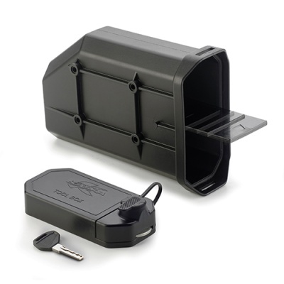 Caixa de ferramenta preta com tampa deslizante e chave