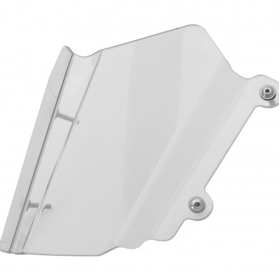 Peça de plástico transparente com dois parafusos prateados e superfície lisa