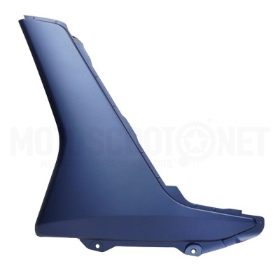 Peça lateral azul para mota em plástico com furos de fixação
