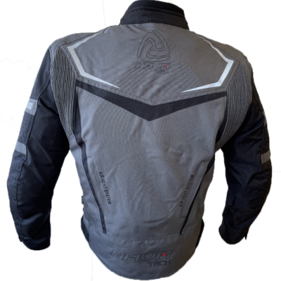 Casaco para moto cinzento e preto com detalhes reflexivos e logotipo triangular nas costas