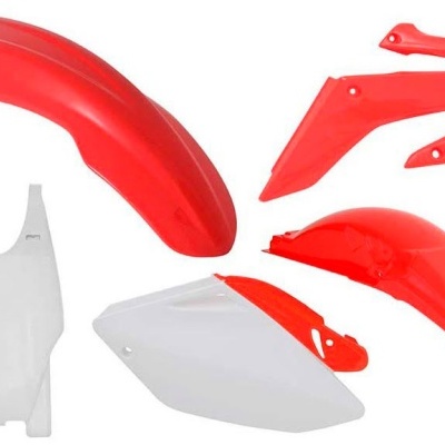 Peças plásticas vermelhas e brancas para moto