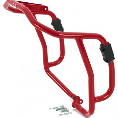 Estrutura metálica vermelha tubular com acessórios metálicos para montagem