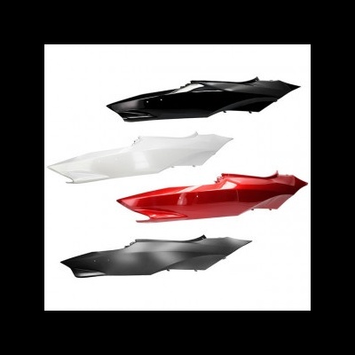 Quatro painéis laterais para motocicleta em preto brilhante, branco, vermelho brilhante e preto fosco