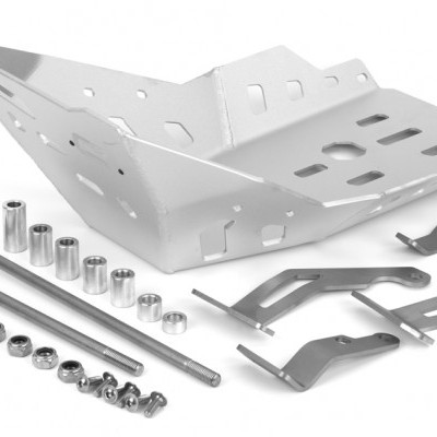 Conjunto de proteção metálica com peças e parafusos dispostos em fundo branco