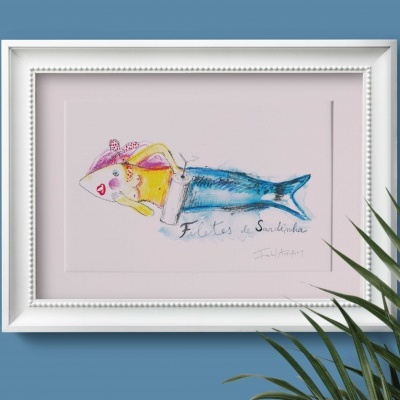 Moldura branca com arte colorida de peixe azul e amarelo com texto e planta ao lado