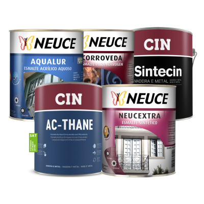 Cinco latas variadas de tinta para madeira, metal e outros acabamentos