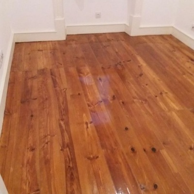 NEUCEPARQUET&#x20;100&#x20;Verniz&#x20;Poliuretano&#x20;Para&#x20;Soalhos&#x20;1,&#x20;5&#x20;LITROS