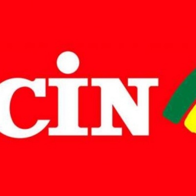 Logótipo CIN em branco com traços coloridos em fundo vermelho