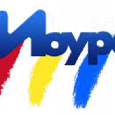 Logótipo Moype com traços vermelhos, amarelo e azul