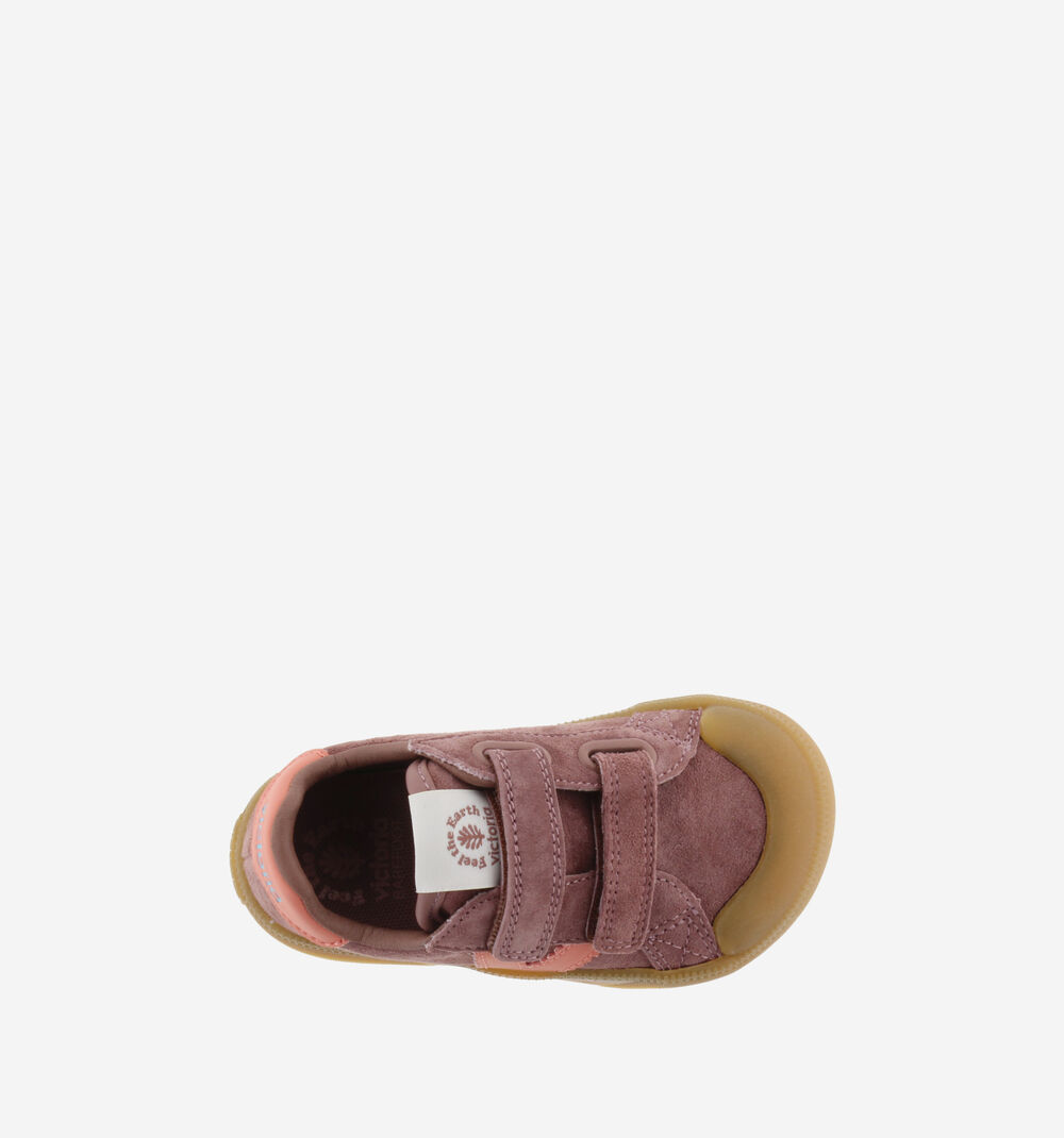 Sapatilha infantil rosa antigo com velcro e solado bege