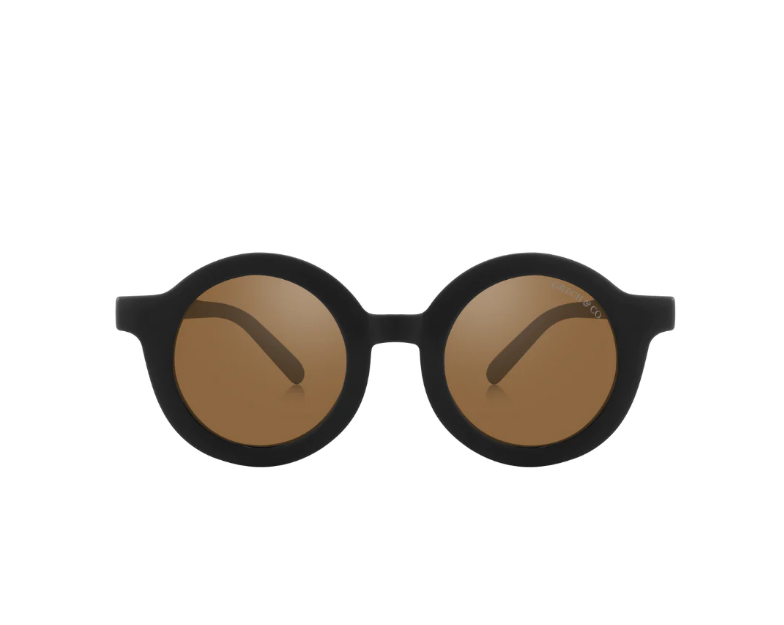 Óculos de sol redondos com armação preta e lentes castanhas