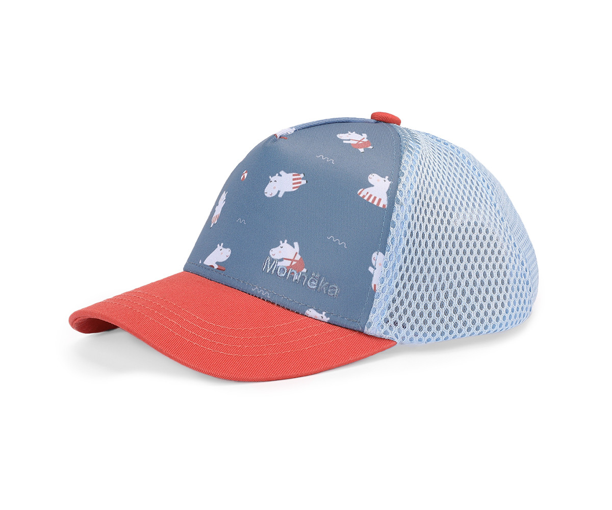 Boné azul com pala vermelha e padrão de hipopótamos brancos
