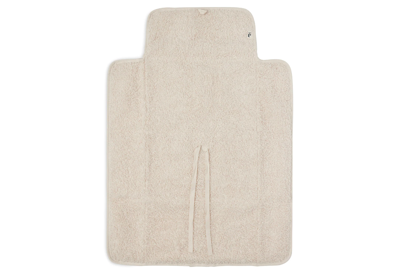 Tapete de banho bege claro felpudo com aba e corte central
