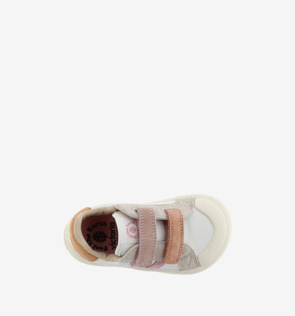 sapatilha infantil branca com velcros cor de rosa e castanho