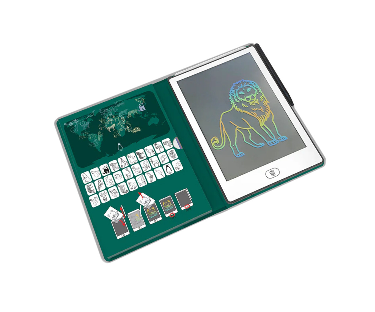 Tablet digital para desenhar com capa verde e desenhos de animais e mapa