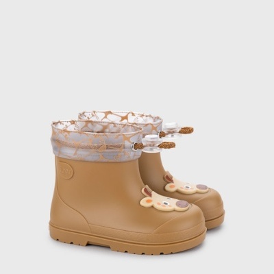 botas de chuva infantis castanho claro com padrão e rosto de veado