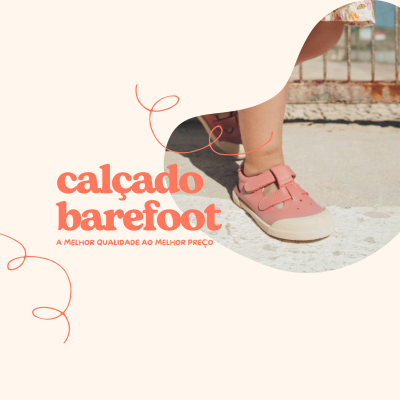 Calçado barefoot infantil rosa claro com velcro em fundo claro e texto em laranja