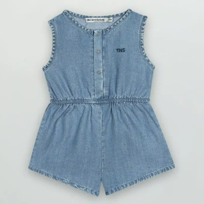 Macacão curto infantil azul em ganga com botões e bordado 'TNS'