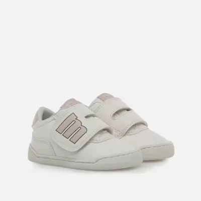 Sapatilhas infantis brancas com fecho em velcro e detalhe bege