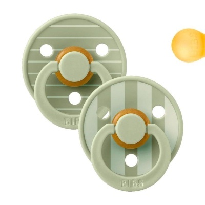 Duas chuchas BIBS verde menta com riscas e detalhes laranja e branco