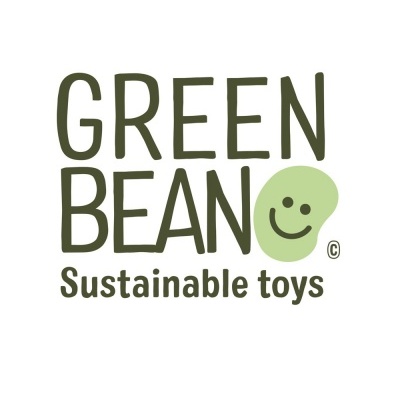 Logótipo GREEN BEAN Sustainable toys com grão sorridente verde