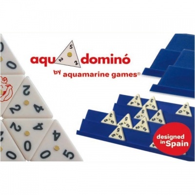 Jogo de dominó triangular Aquadominó com suporte azul e texto promocional