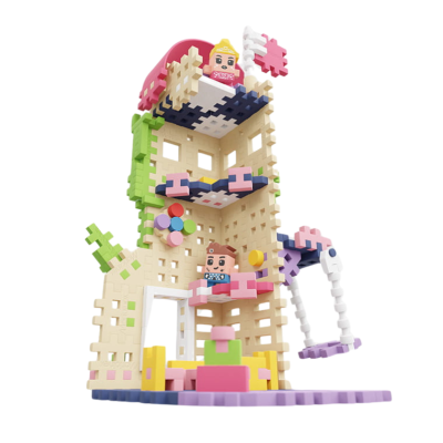 Brinquedo de construção infantil colorido em forma de torre com figuras humanas e acessórios.