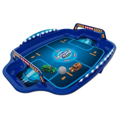 Jogo de futebol de mesa com dois carrinhos e luzes LED