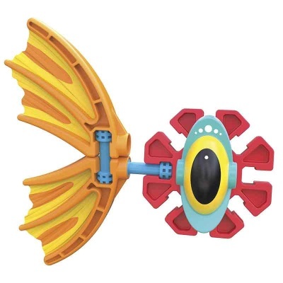 Brinquedo colorido com asa amarela e estrutura com olho grande