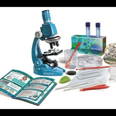 Kit de exploração científica com microscópio azul e acessórios diversos